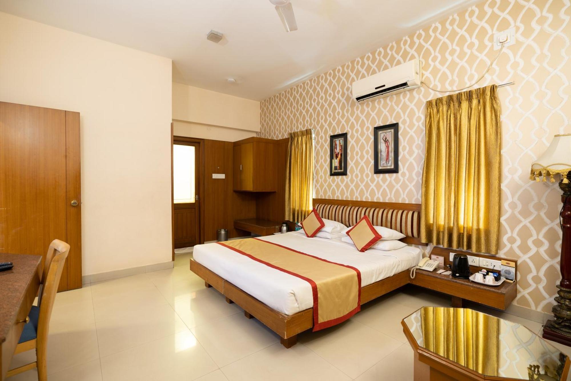 Hotel Pai Vista, Kr Road Bangalore Exterior foto